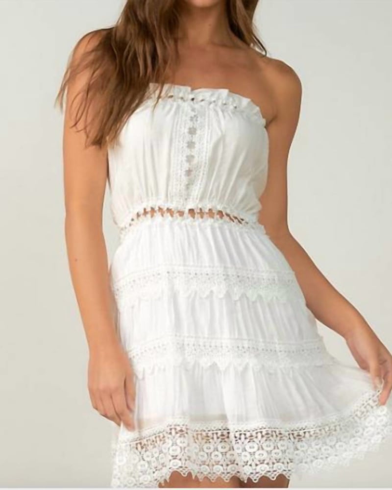 Front of a model wearing a size LARGE Resort21 Dress Strapless Crochet in White in White by ELAN. | dia_product_style_image_id:345397
